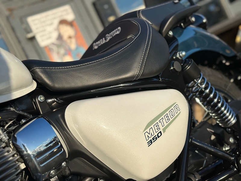 ROYAL ENFIELD New Royal Enfield Meteor 350 Aurora