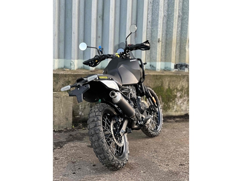 Royal Enfield Phantom Tubeless 0.45 Adventure Manual Petrol