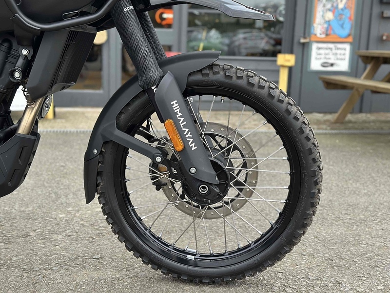 Royal Enfield Phantom Tubeless 0.45 Adventure Manual Petrol