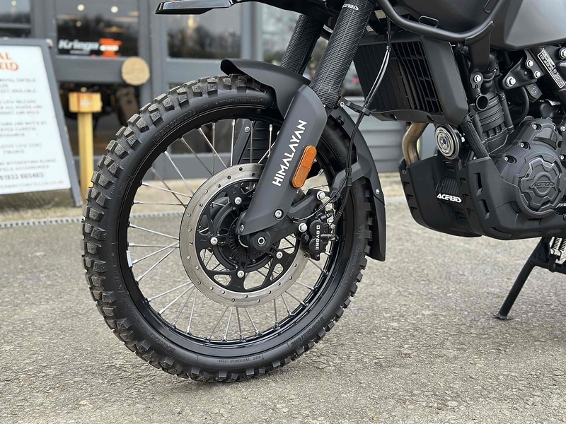 Royal Enfield Phantom Tubeless 0.45 Adventure Manual Petrol