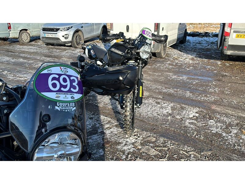 Royal Enfield Phantom Tubeless 0.45 Adventure Manual Petrol