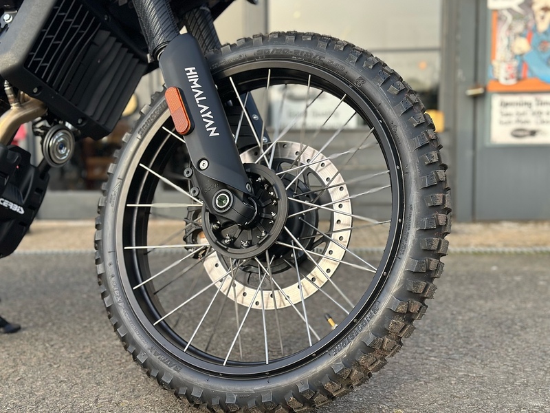 Royal Enfield Phantom Tubeless 0.45 Adventure Manual Petrol