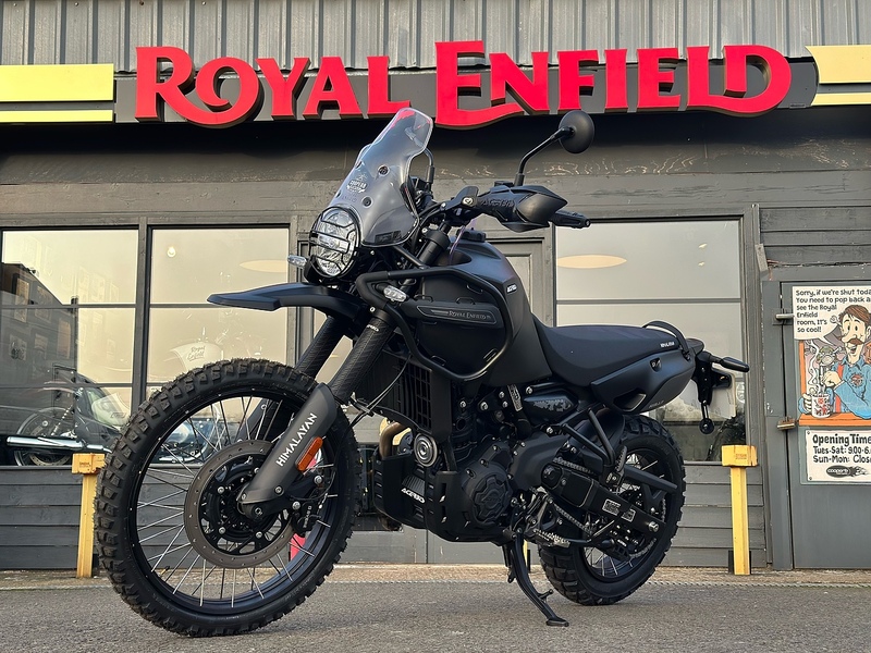 Royal Enfield Phantom Tubeless 0.45 Adventure Manual Petrol
