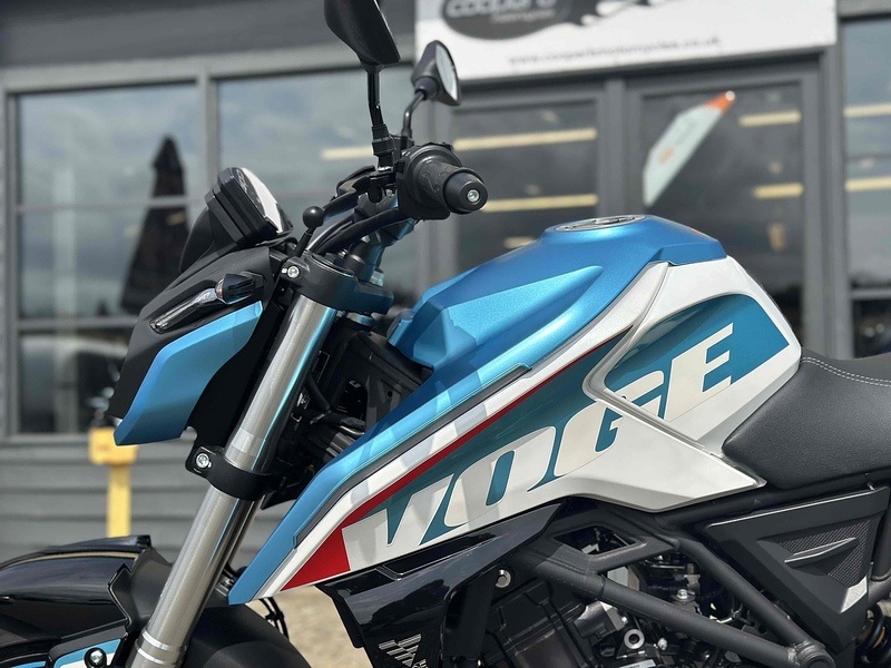 Voge E5+ Naked .125 Manual Petrol