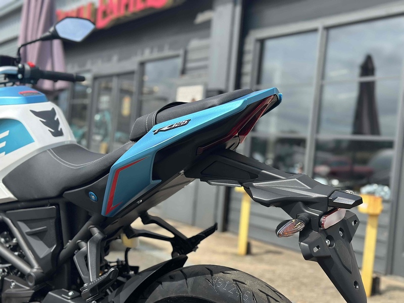 Voge E5+ Naked .125 Manual Petrol