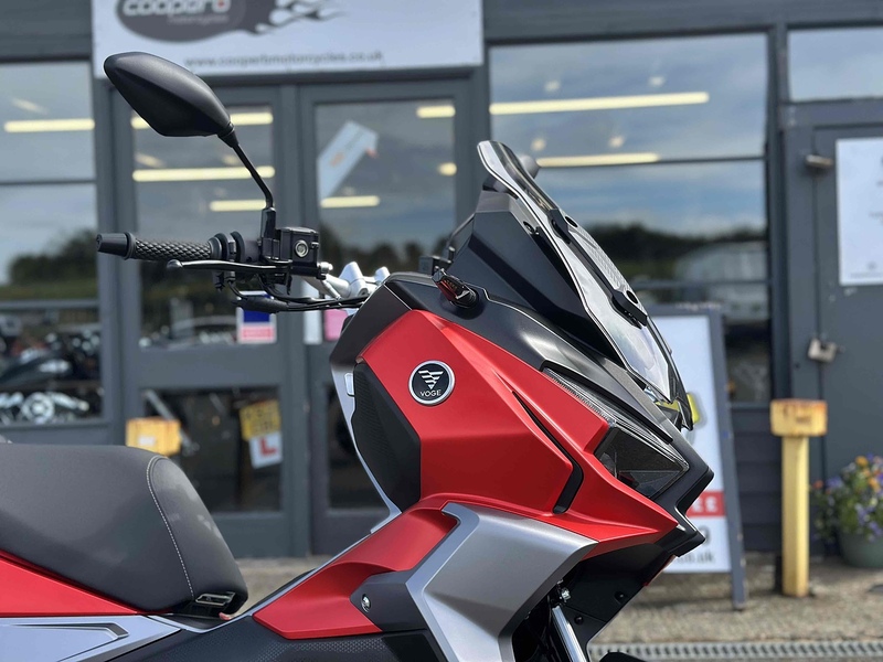 Voge E5+ SCOOTER .125 MANUAL PETROL