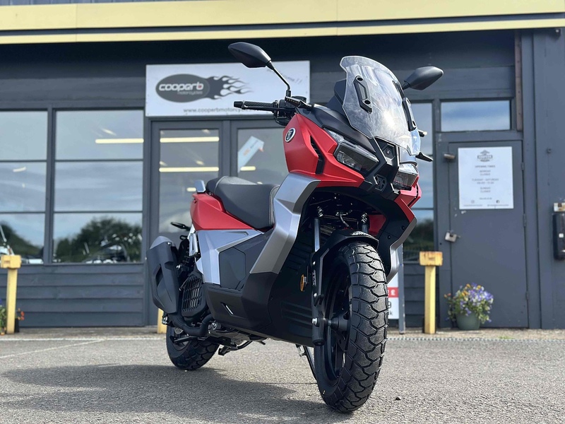 Voge E5+ SCOOTER .125 MANUAL PETROL