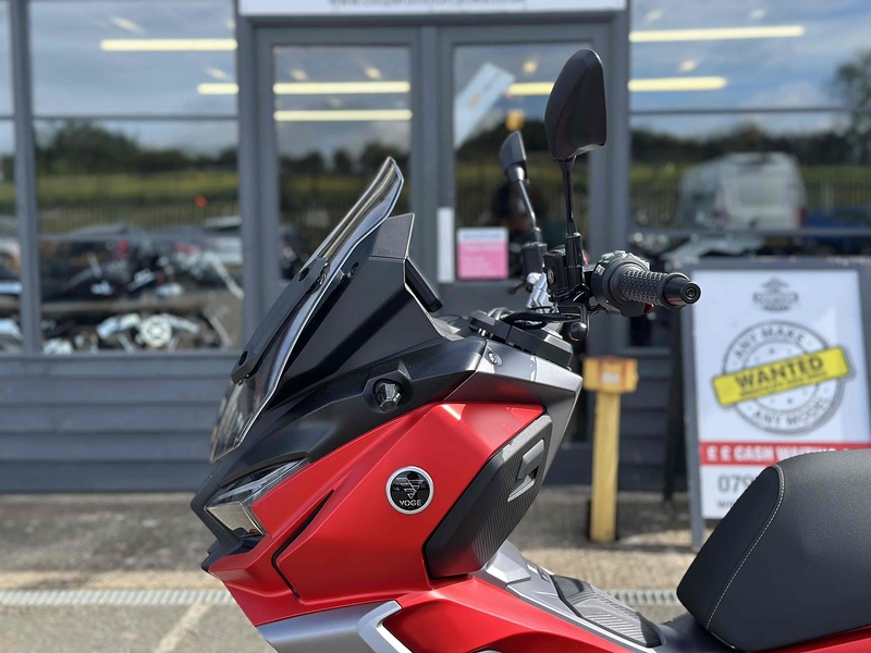 Voge E5+ SCOOTER .125 MANUAL PETROL