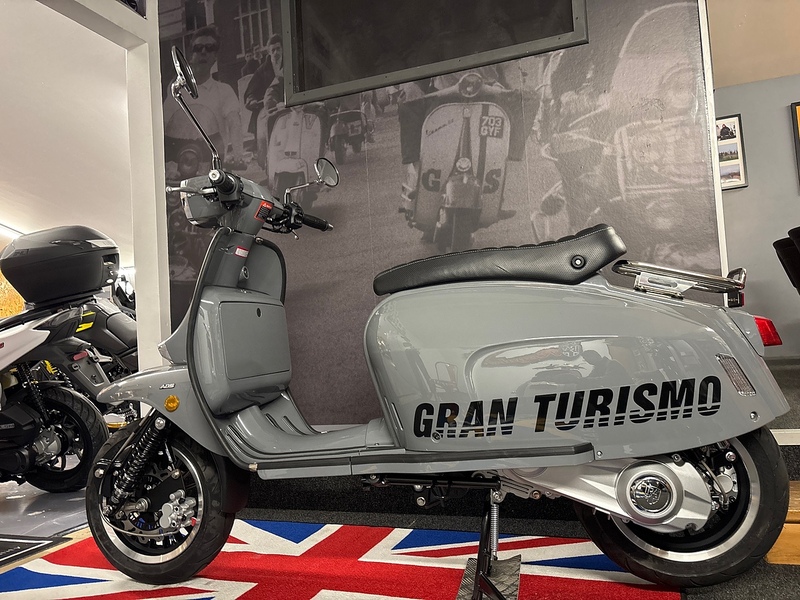 ROYAL ALLOY NEW UNUSED ROYAL ALLOY GT125 LC SPECIAL OFFER