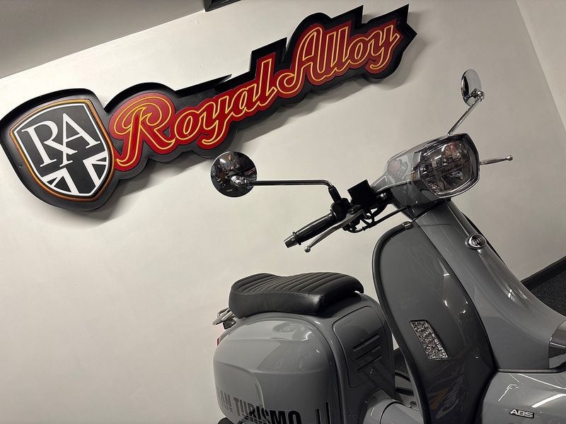 ROYAL ALLOY NEW UNUSED ROYAL ALLOY GT125 LC SPECIAL OFFER