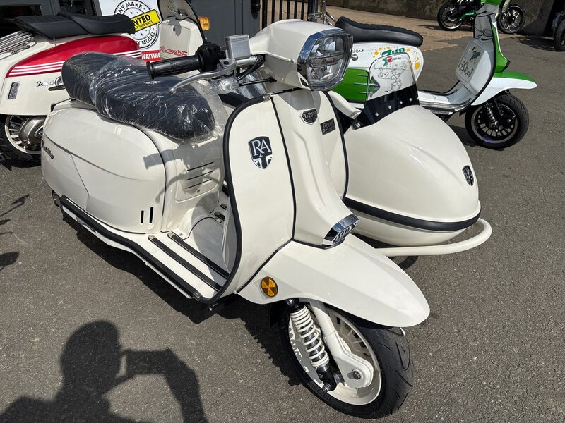 GP 350 SE  SIDECAR .33 AUTOMATIC PETROL