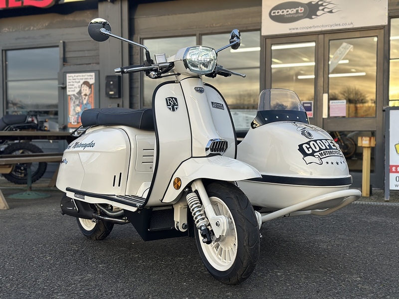 ROYAL ALLOY 2025 / 75 Royal Alloy GP 350 Sidecar Less Than 100 Miles