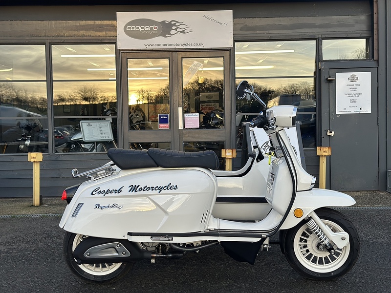 ROYAL ALLOY 2025 / 75 Royal Alloy GP 350 Sidecar Less Than 100 Miles