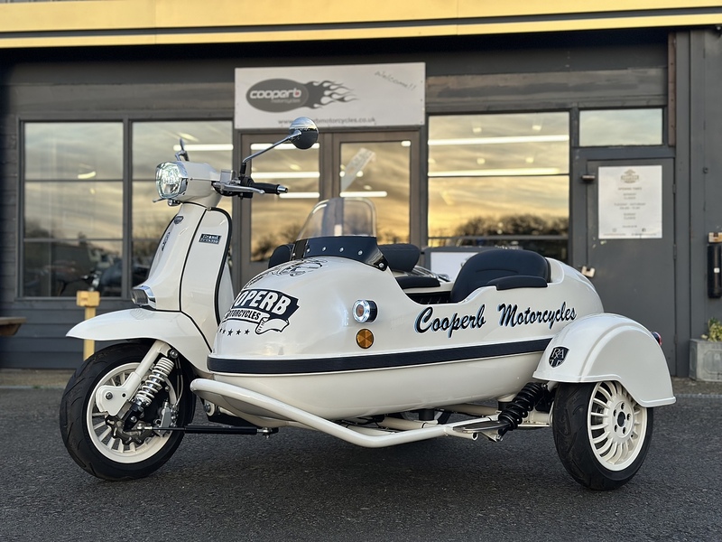 ROYAL ALLOY 2025 / 75 Royal Alloy GP 350 Sidecar Less Than 100 Miles