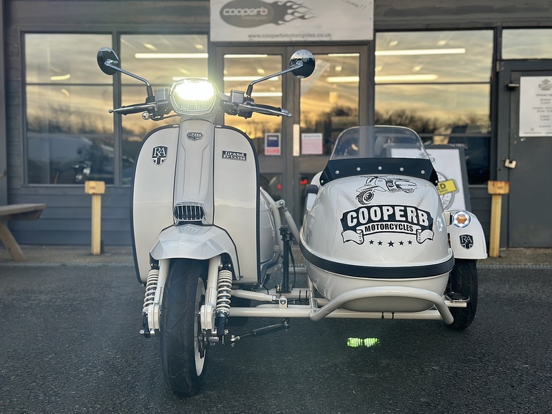 ROYAL ALLOY 2025 / 75 Royal Alloy GP 350 Sidecar Less Than 100 Miles