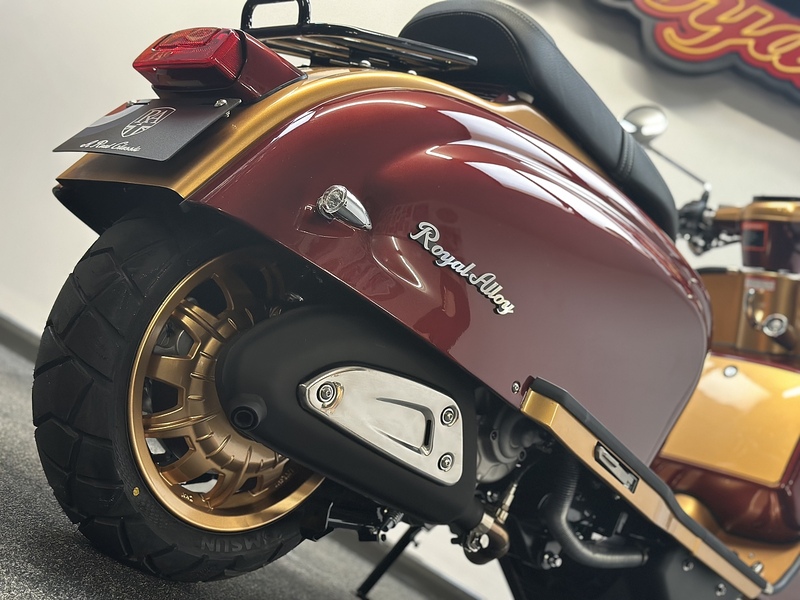 ROYAL ALLOY E5+ SCOOTER .35 AUTOMATIC PETROL