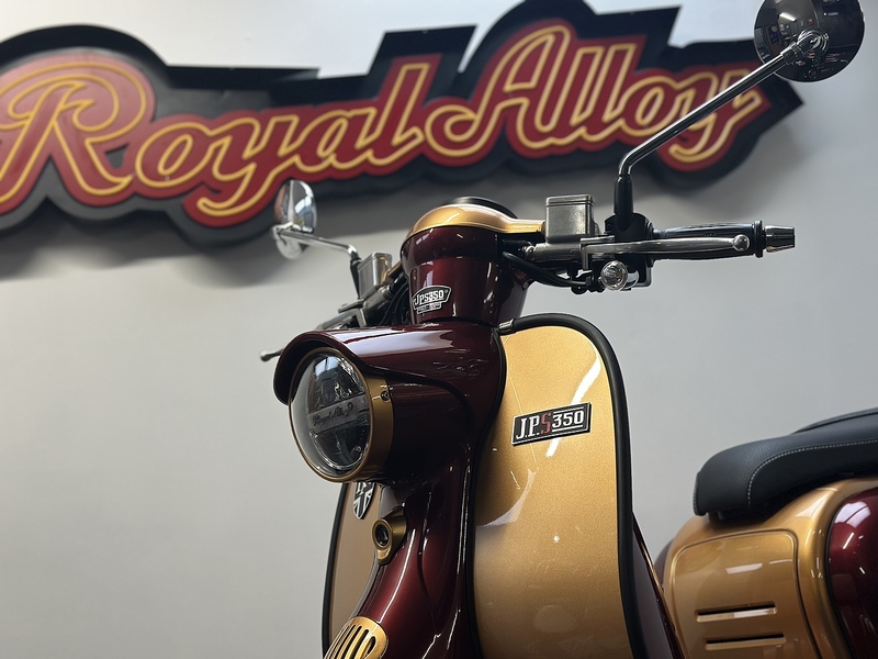 ROYAL ALLOY E5+ SCOOTER .35 AUTOMATIC PETROL