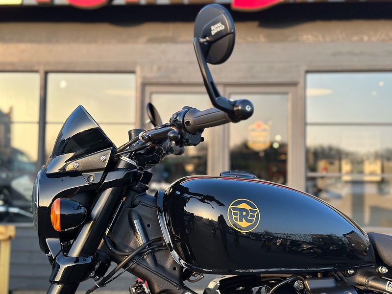 Royal Enfield CUSTOM .65 RETRO MANUAL PETROL