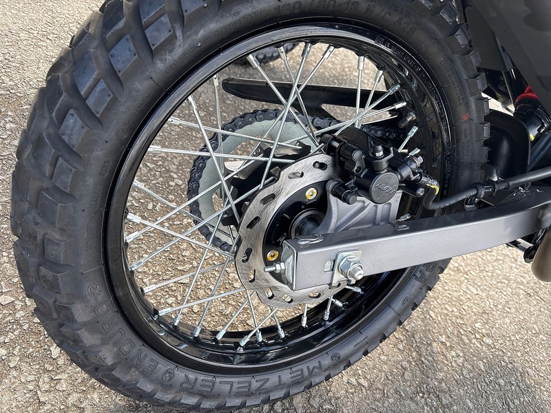 HERO E5+ .2 ADVENTURE MANUAL PETROL