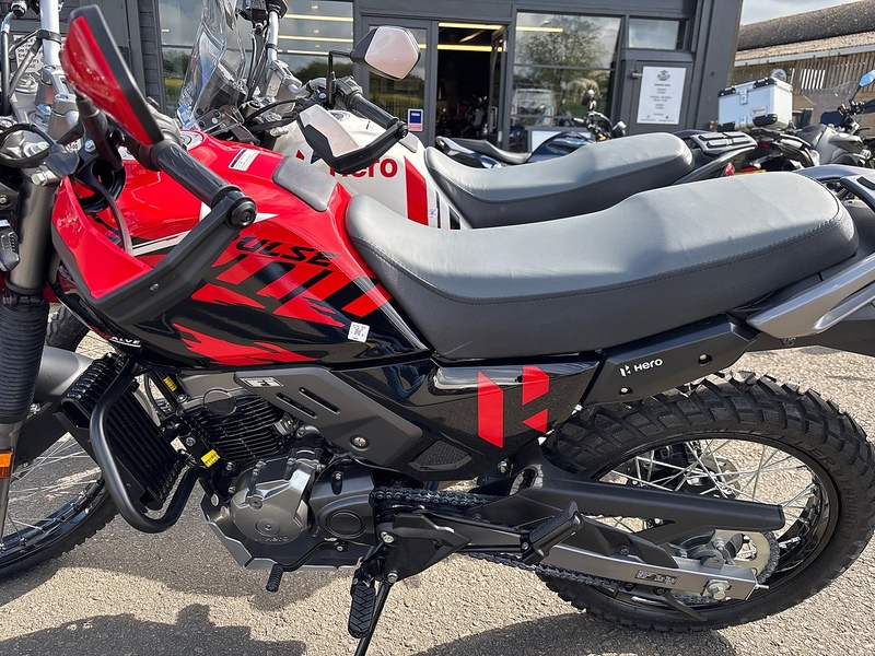 HERO E5+ .2 ADVENTURE MANUAL PETROL