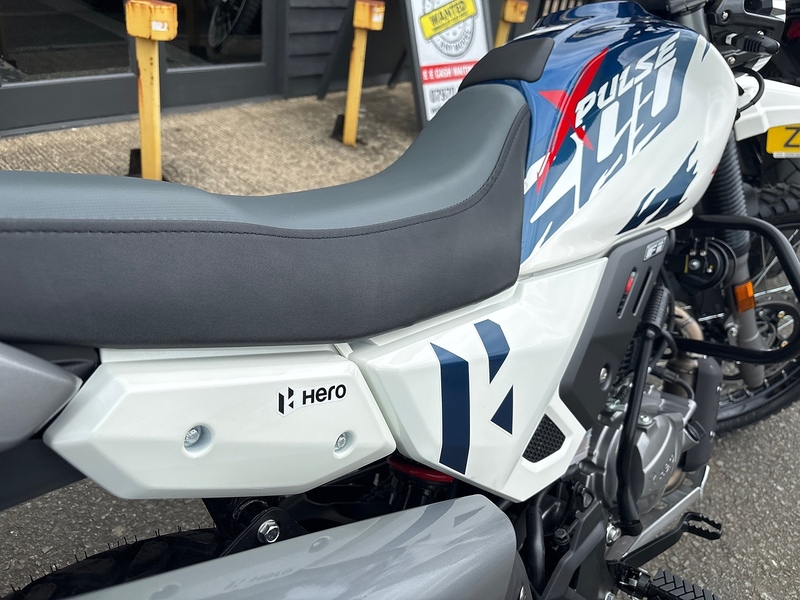 HERO E5+ .2 ADVENTURE MANUAL PETROL
