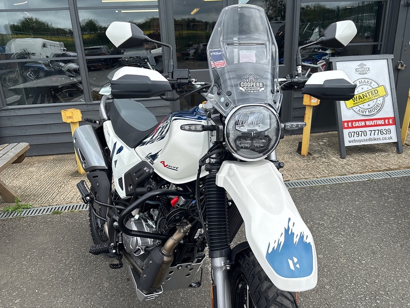 HERO E5+ .2 ADVENTURE MANUAL PETROL