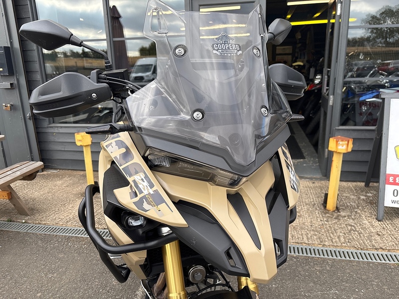 VOGE DEMO .625 ADVENTURE MANUAL PETROL