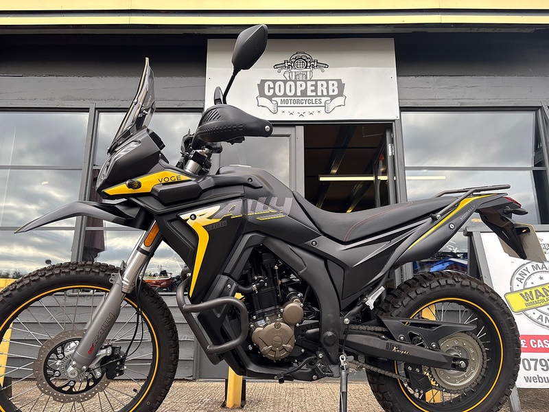 E5+ .3 ADVENTURE MANUAL PETROL