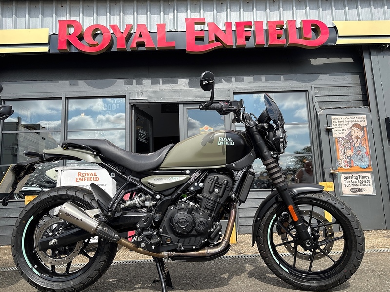 E5+ DEMO NAKED .45 MANUAL PETROL
