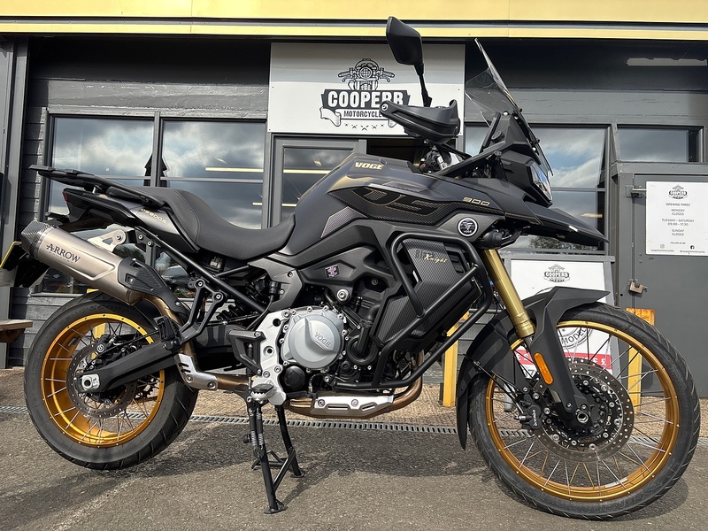 DEMO .9 ADVENTURE MANUAL PETROL