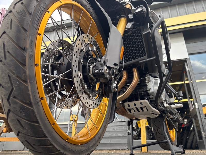 VOGE DEMO .9 ADVENTURE MANUAL PETROL