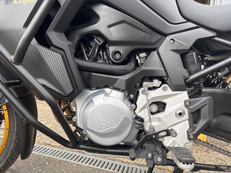 VOGE DEMO .9 ADVENTURE MANUAL PETROL
