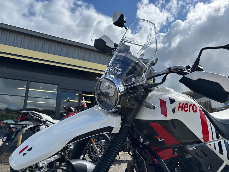 HERO E5+ .2 ADVENTURE MANUAL PETROL