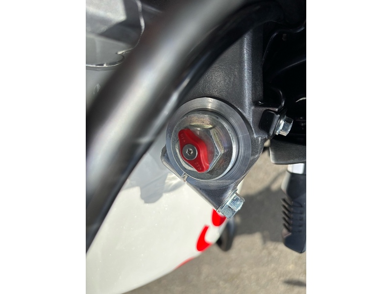 HERO E5+ .2 ADVENTURE MANUAL PETROL