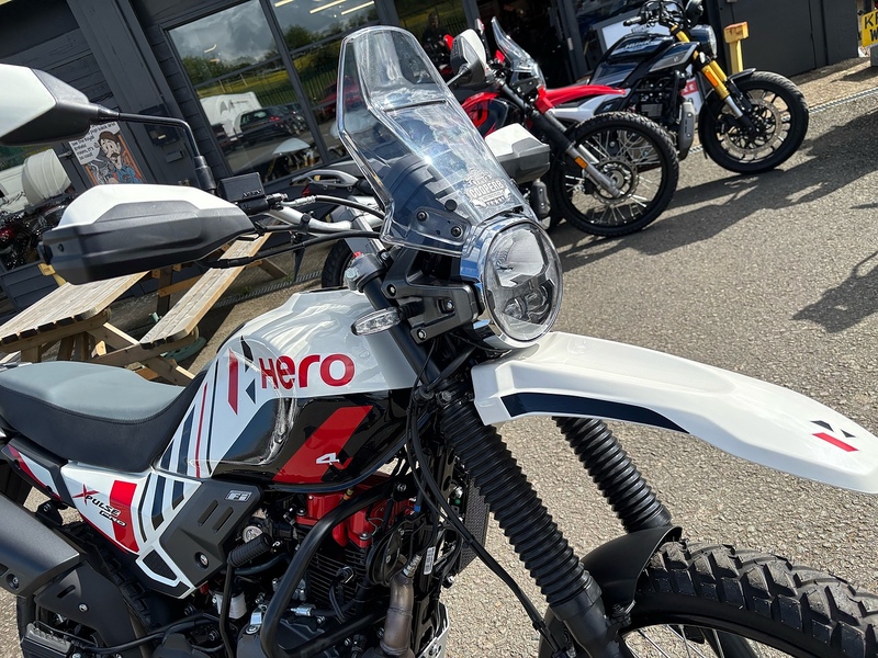 HERO E5+ .2 ADVENTURE MANUAL PETROL