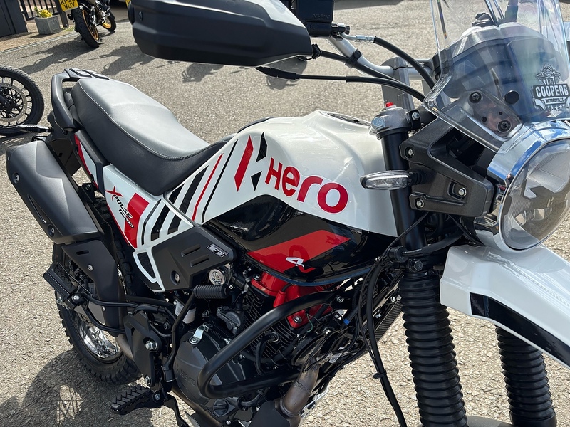 HERO E5+ .2 ADVENTURE MANUAL PETROL
