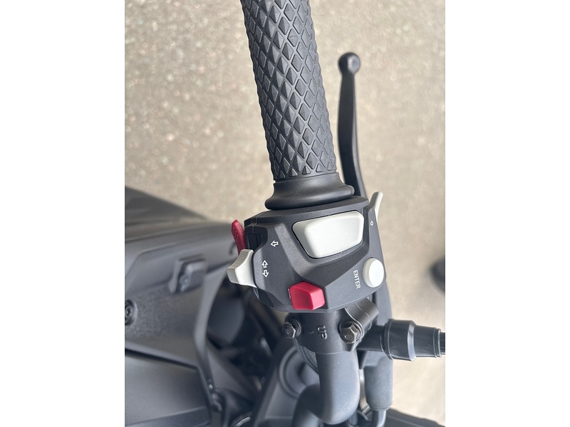VOGE E5+ NAKED .125 MANUAL PETROL