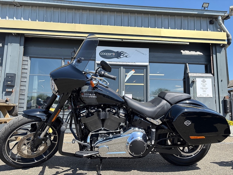 Harley-Davidson FXRT Sport Glide 1.745 Custom Cruiser Manual Petrol