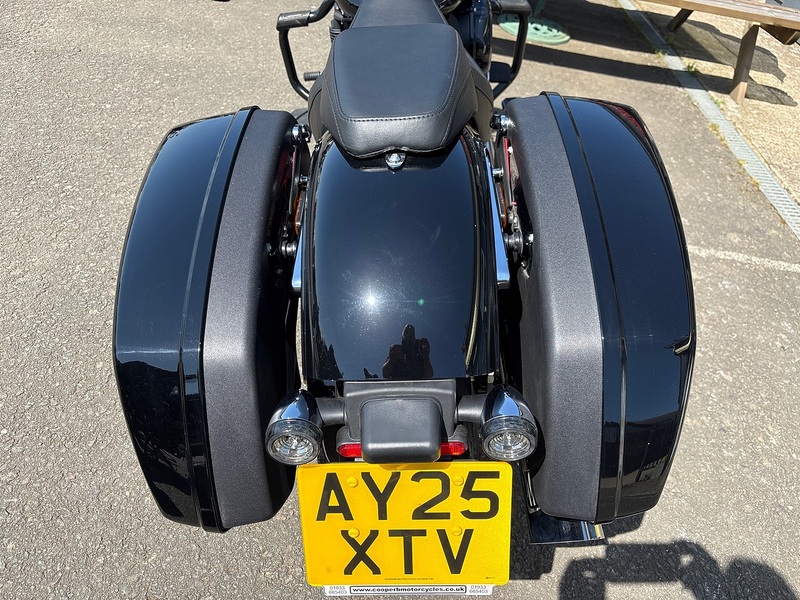 Harley-Davidson FXRT Sport Glide 1.745 Custom Cruiser Manual Petrol