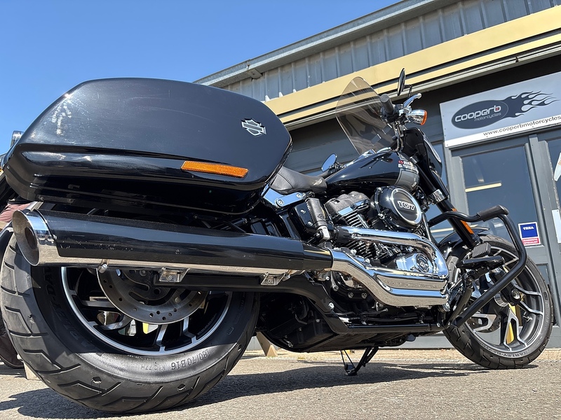 Harley-Davidson FXRT Sport Glide 1.745 Custom Cruiser Manual Petrol