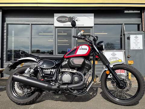 950 Roadster/Retro Petrol Manual Euro 4 (54 ps)