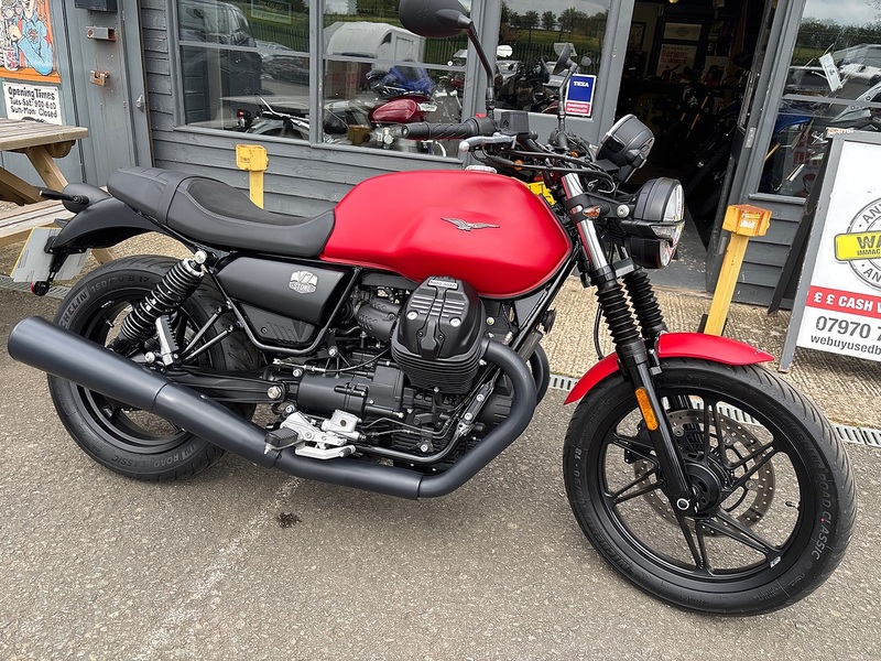 IV Stone 0.853 Roadster/Retro Manual Petrol