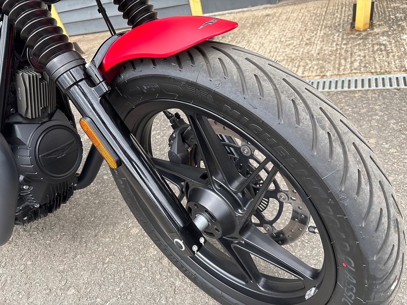 Moto Guzzi IV Stone 0.853 Roadster/Retro Manual Petrol