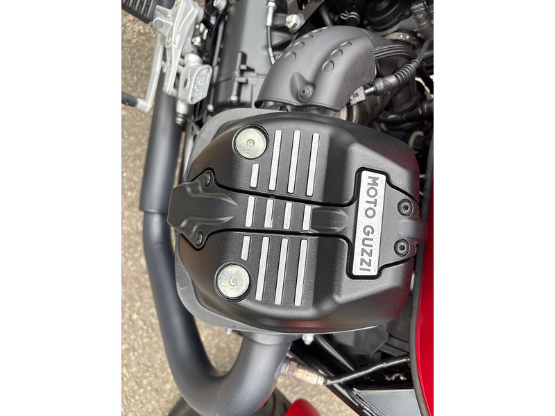 Moto Guzzi IV Stone 0.853 Roadster/Retro Manual Petrol