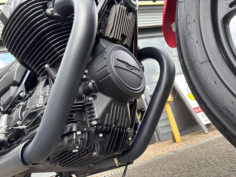 Moto Guzzi IV Stone 0.853 Roadster/Retro Manual Petrol