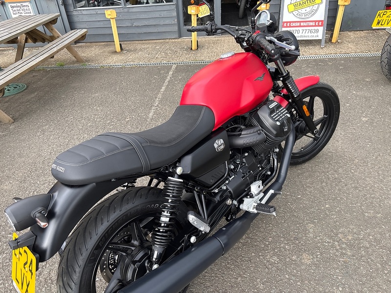 Moto Guzzi IV Stone 0.853 Roadster/Retro Manual Petrol