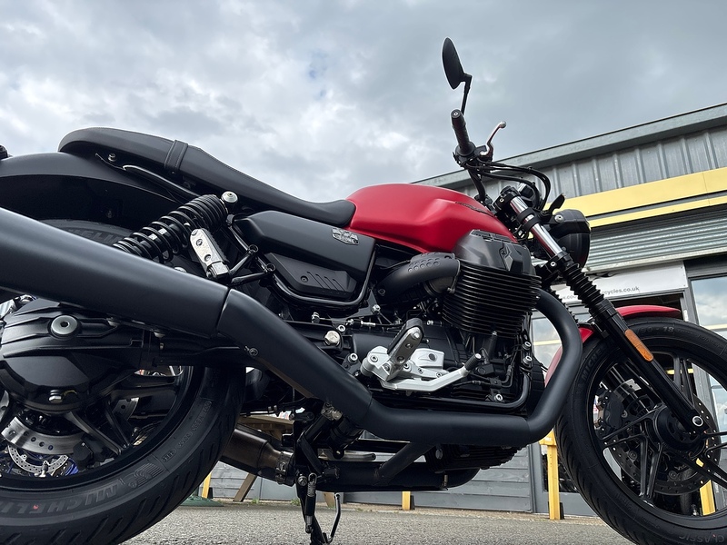 Moto Guzzi IV Stone 0.853 Roadster/Retro Manual Petrol