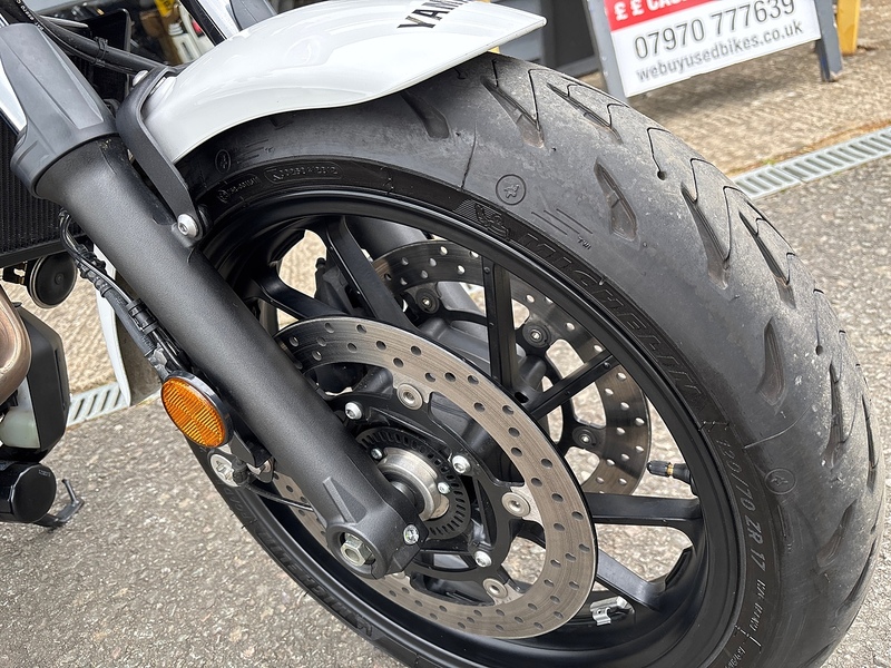 Yamaha 700 Roadster/Retro Petrol Manual Euro 5 (75 ps)