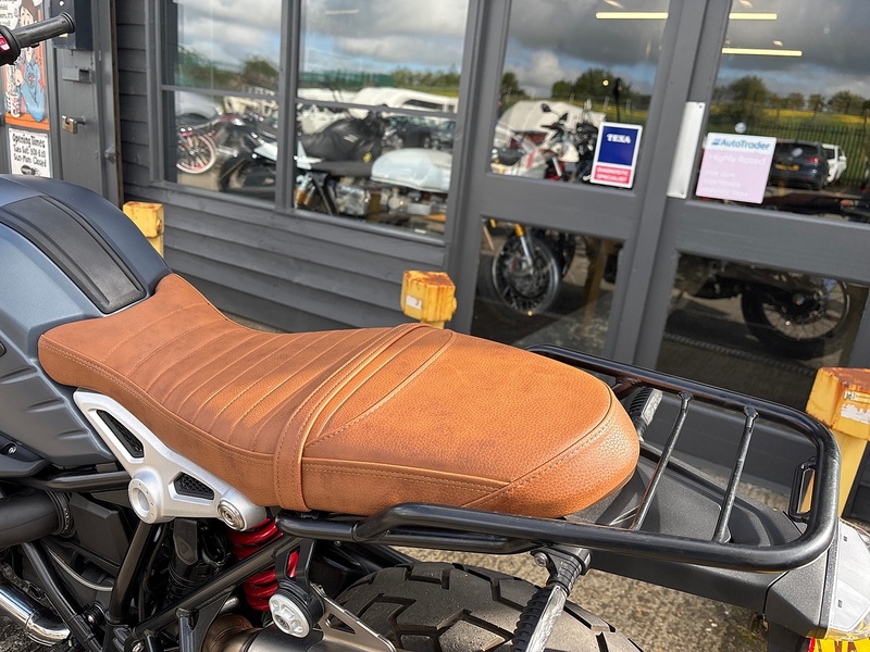 BMW 2021 BMW RNineT SCRAMBLER X 6978 MILES