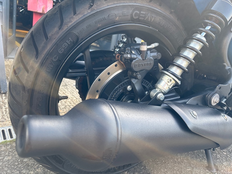 Royal Enfield 650 Roadster/Retro Petrol Manual Euro 5 (47 ps)